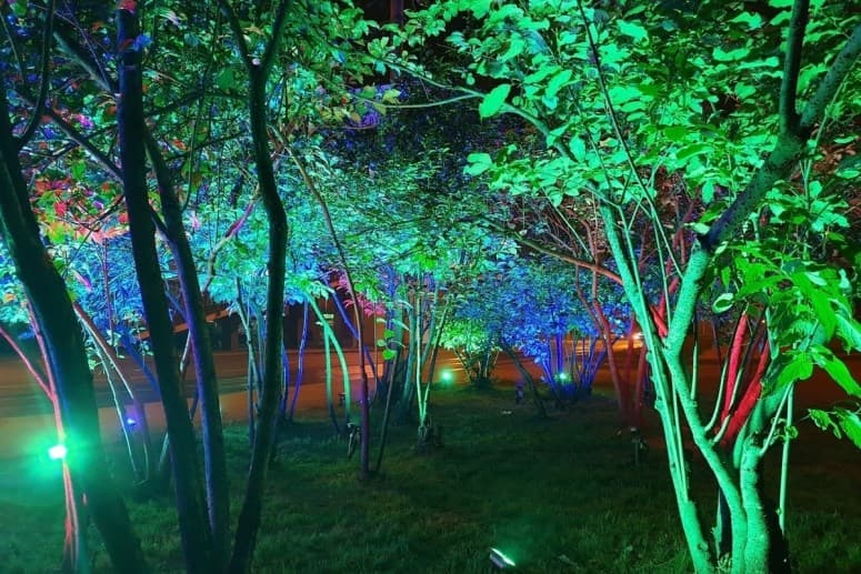 Светодиодный прожектор RGB купить